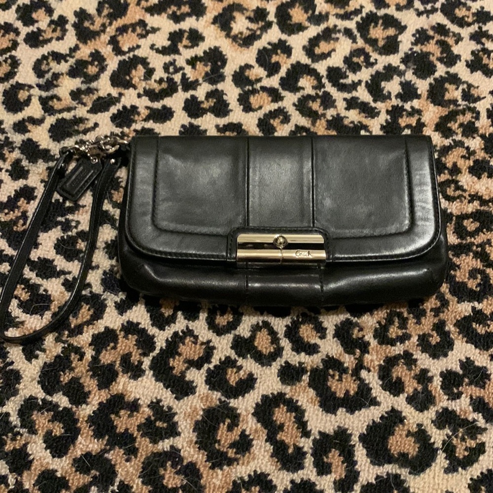 Coach Kristin Black Leather Silver Hardware Wristlet Clutch Handbag Purse